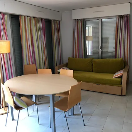 St Tropez Apartment *